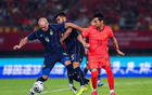 中国男足0-0闷平泰国！狂轰24脚射门0进球！观众人数不如U23比赛